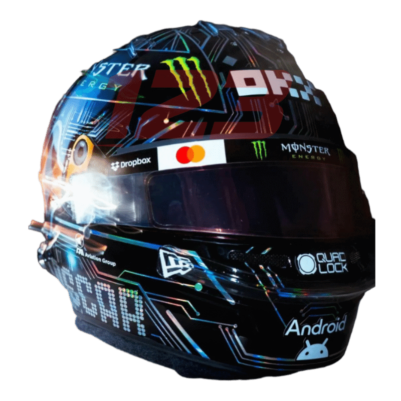 Réplica em escala real do capacete "chip de computador" de Oscar Piastri do Grande Prémio de Austin de 2025, modelo de exposição detalhado para colecionadores.