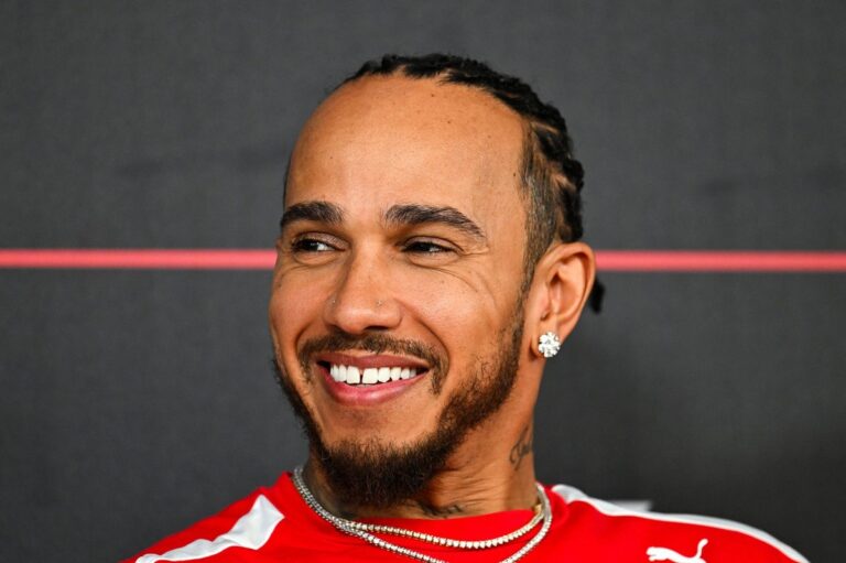 Lewis Hamilton Tokyo Drift Ferrari lancement
