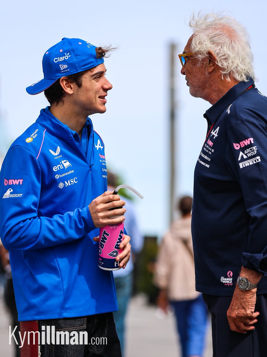 FRANCO BUILDING MOMENTUM Franco Colapinto was deep in conversation with Flavio Briatore in the paddock ahead of today’s