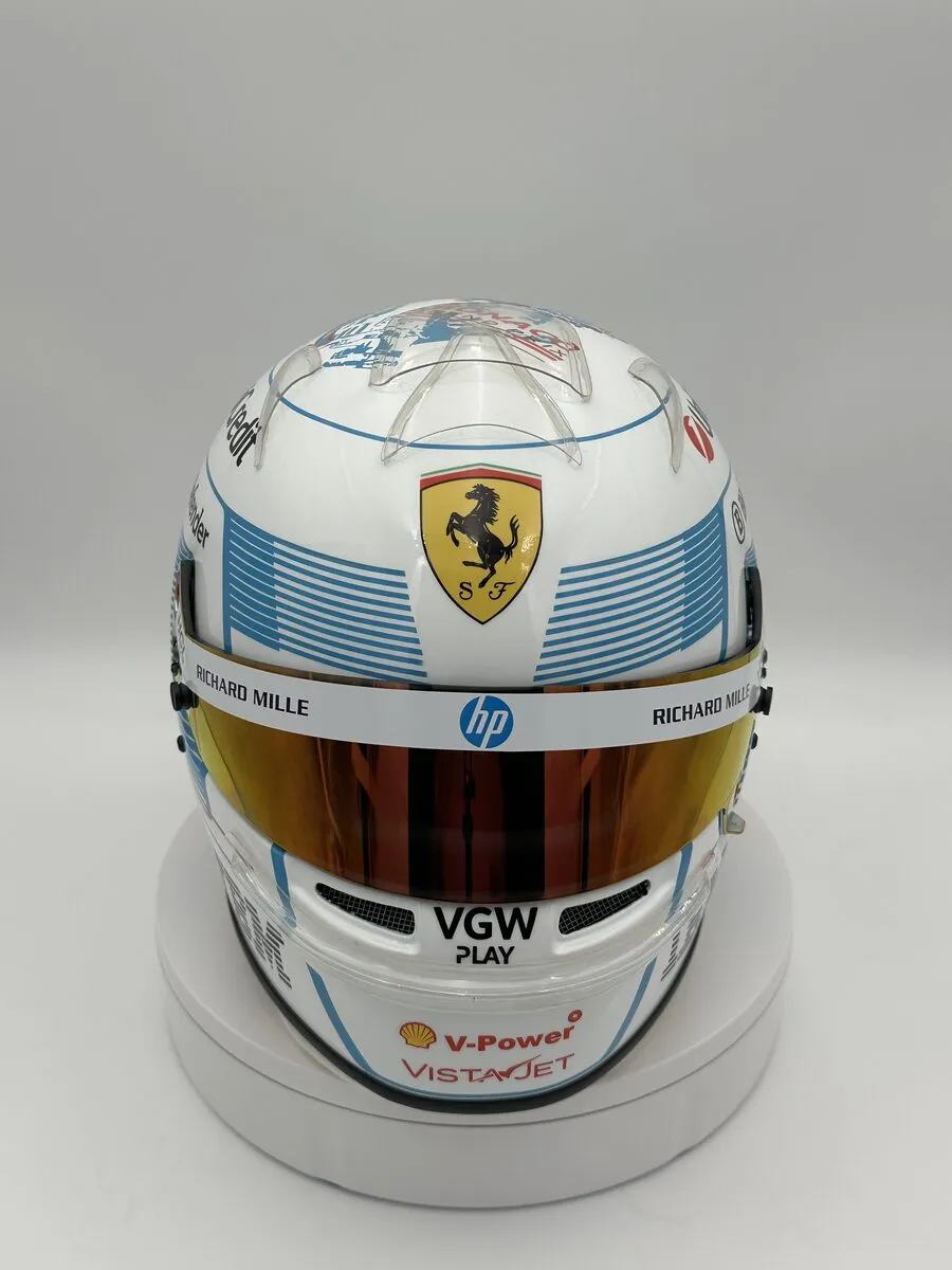 Custom F1 replica display helmet — atelier commission