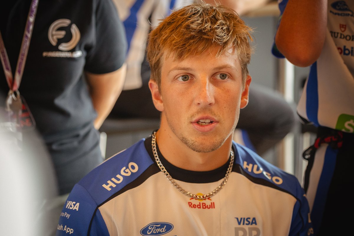 Good effort by @LiamLawson30 to qualify P8 in Barcelona as once again @visacashapprb leads the midfield: "It's been a go