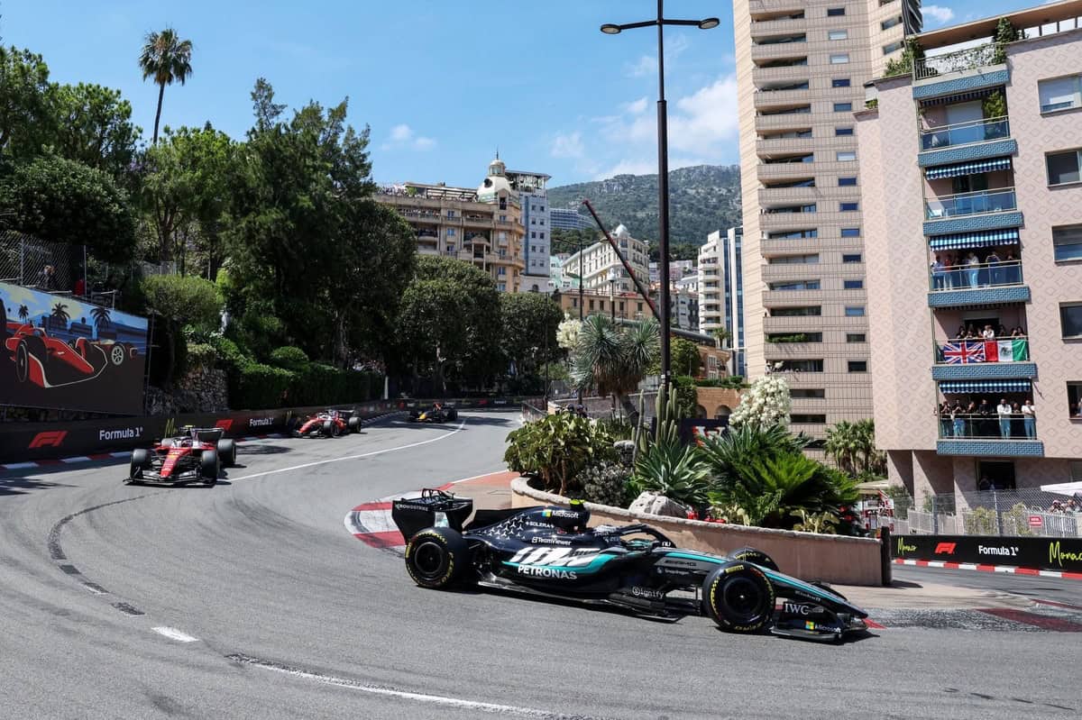 Hamilton details ADUO order as Mercedes and Ferrari get F1 engine help