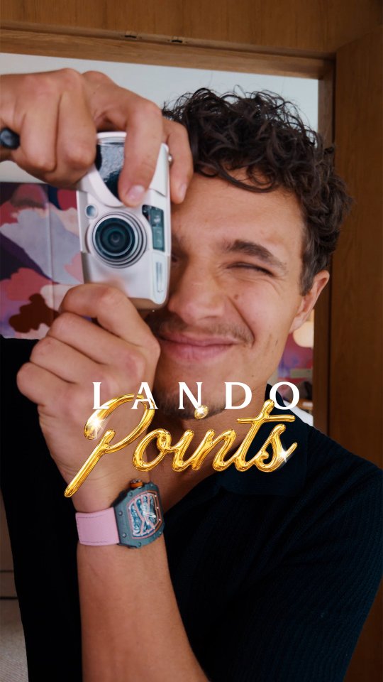 Lando Norris gets first look at Madame Tussauds waxwork as he donates race suit