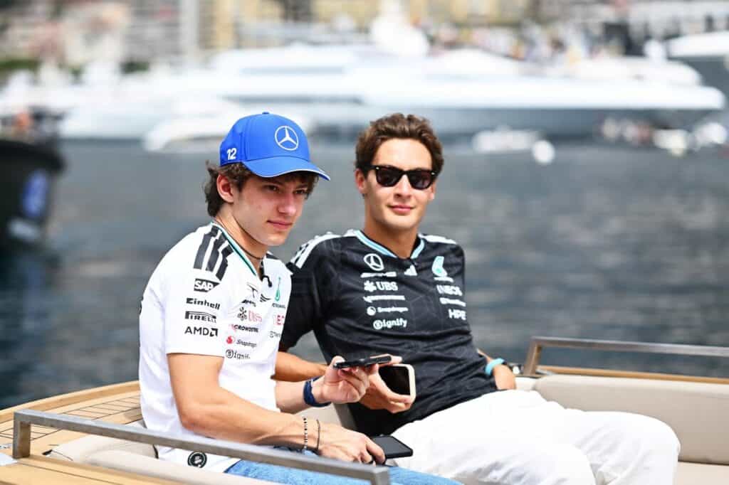The two worrying trends for Russell against Antonelli in F1 2026