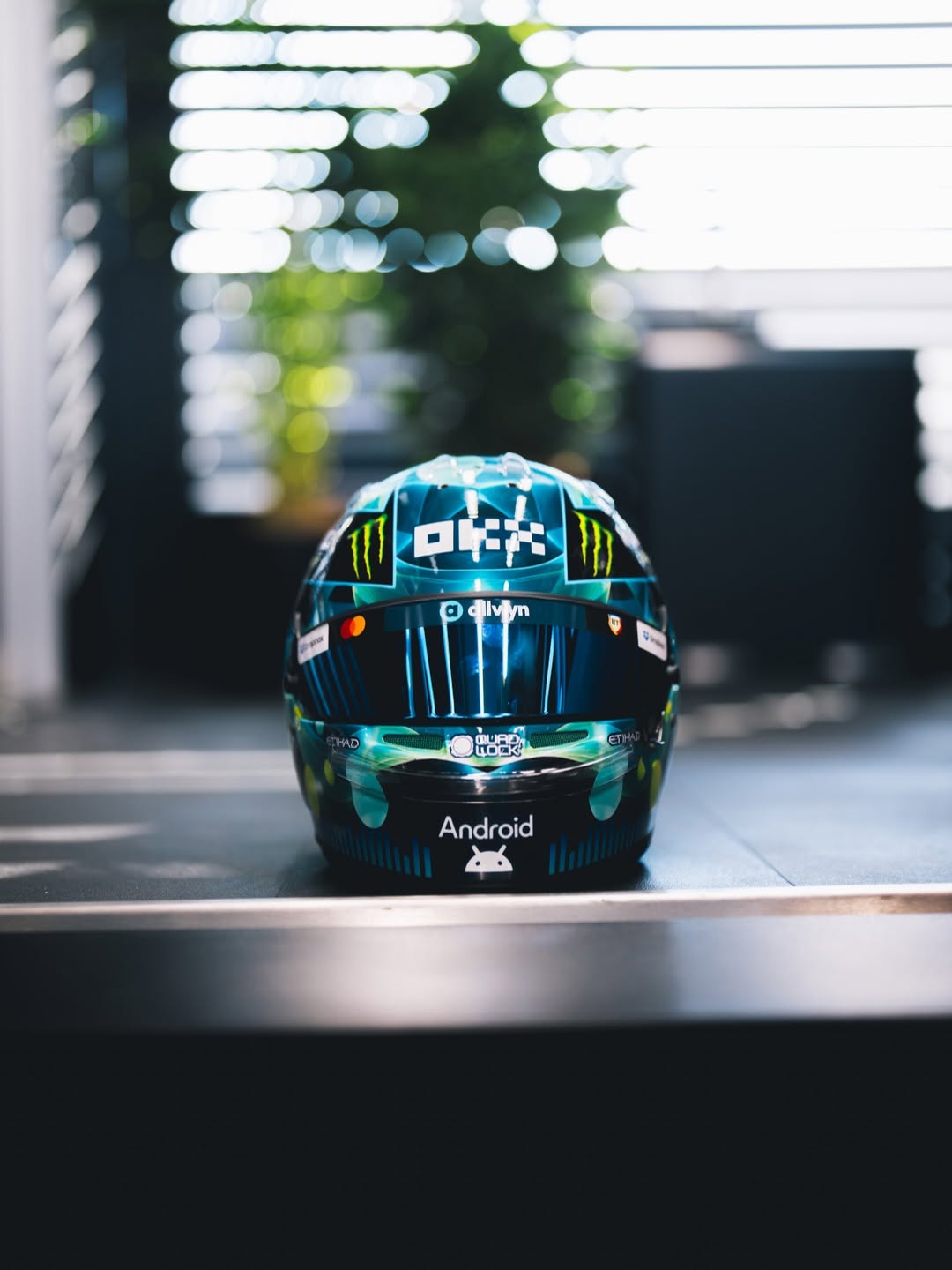 Un peu plus d'appréciation pour le casque 😍

#McLarenF1