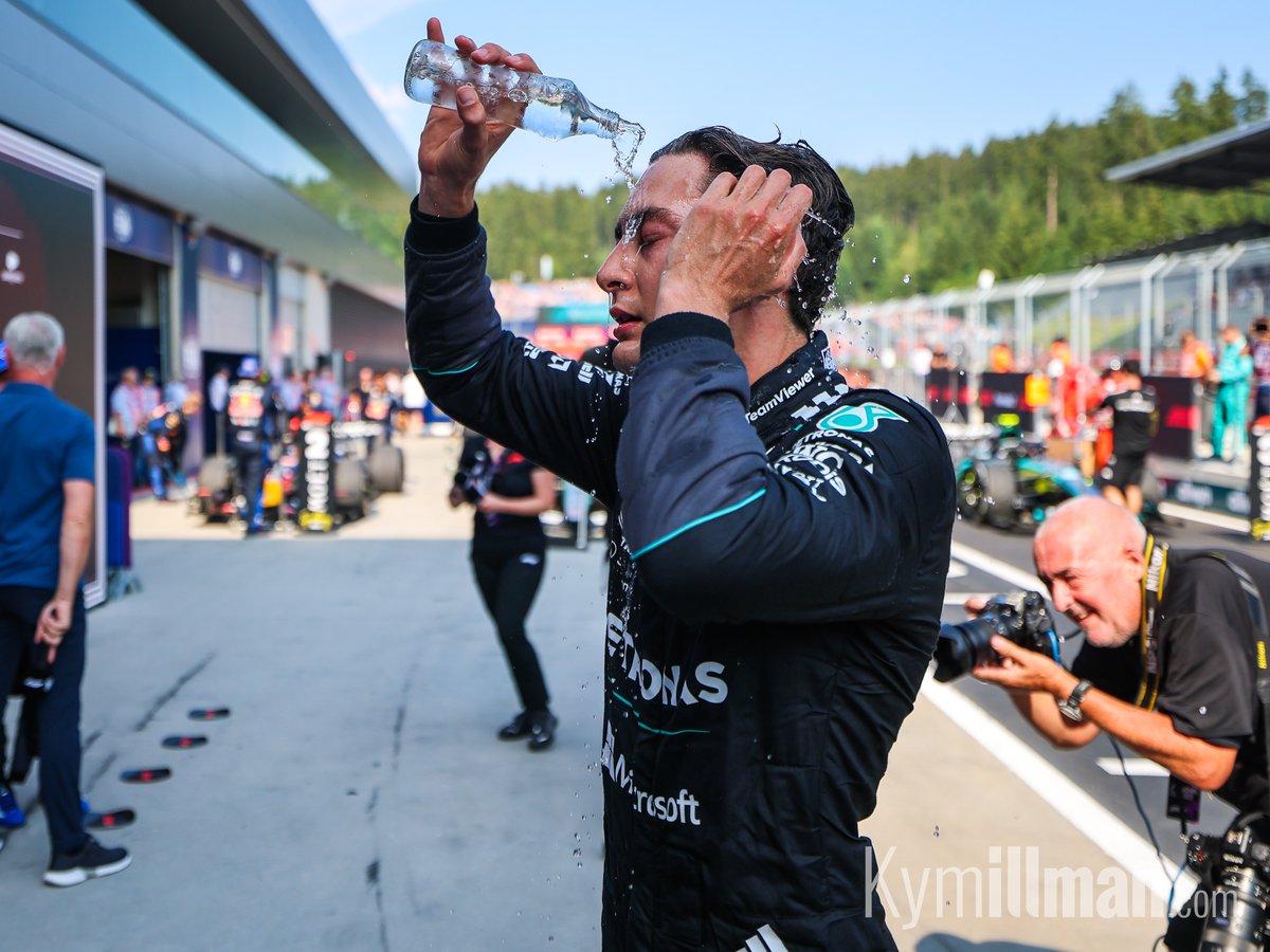 BEBERLO TODO

George Russell estuvo sin una botella de bebidas durante toda la carrera de hoy después de que sufriera un fallo