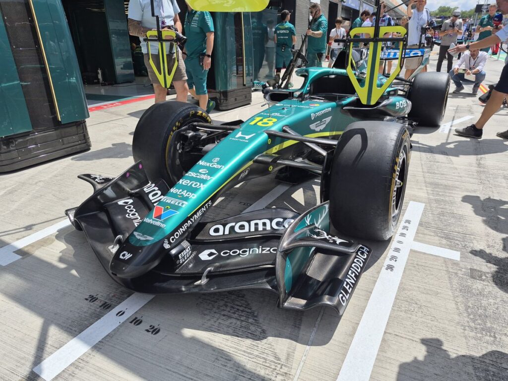'@AstonMartinF1 ready to run in FP1 with two new cars in the same spec. No messing about with aero rakes today just stra