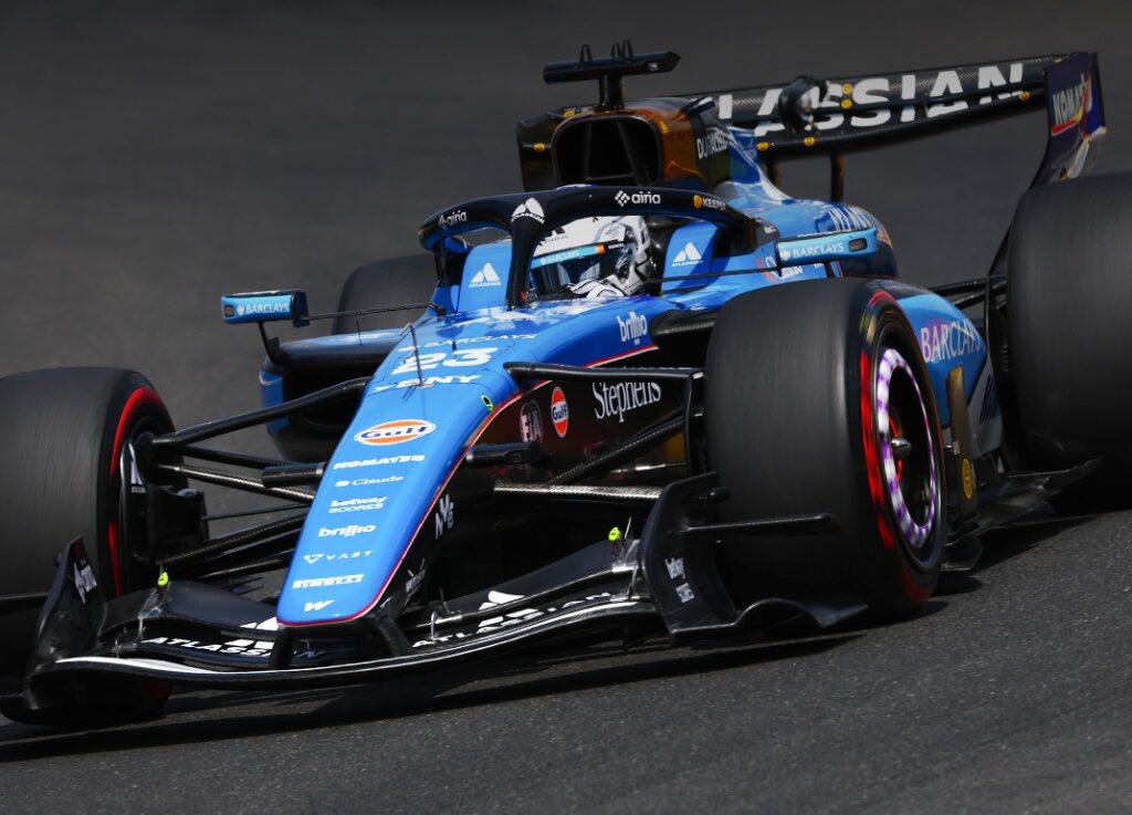 Only P17 for @alex_albon in Spa qualifying, but he tried to see the positives: "I think we were heading in a good direct
