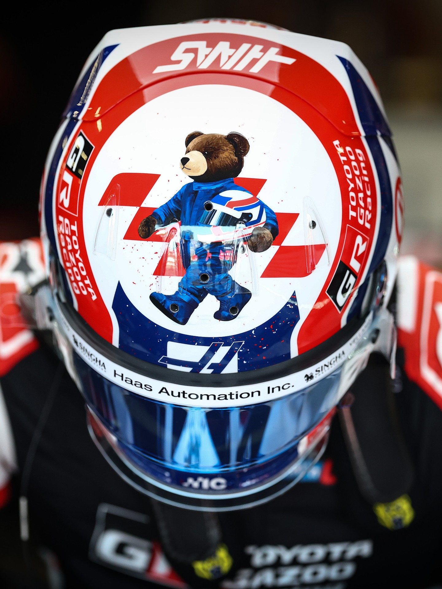 Un momento para el casco 🇬🇧

#HaasF1 #F1 #BritishGP