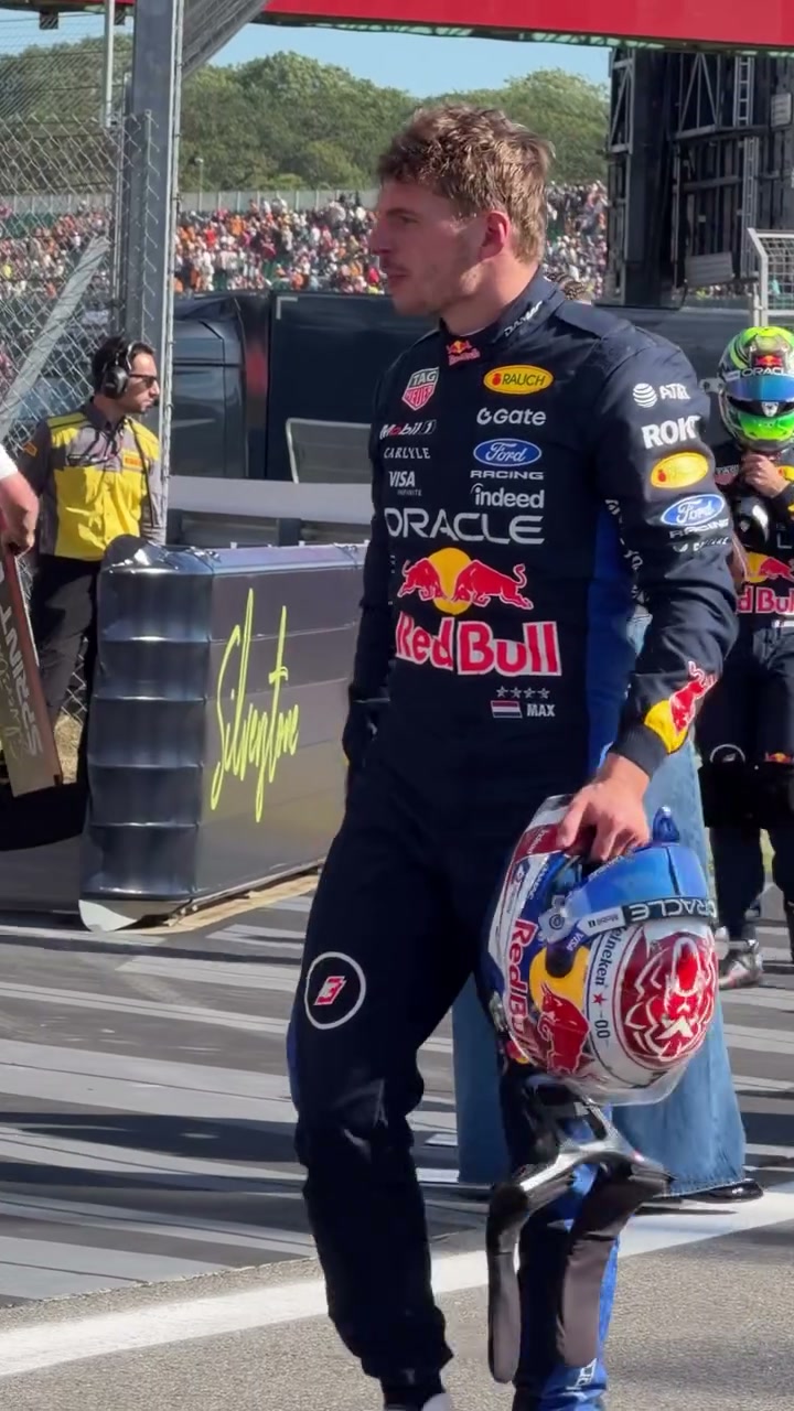 A second row start for tomorrow’s Silverstone Sprint 👏

#F1 #RedBullRacing #BritishGP