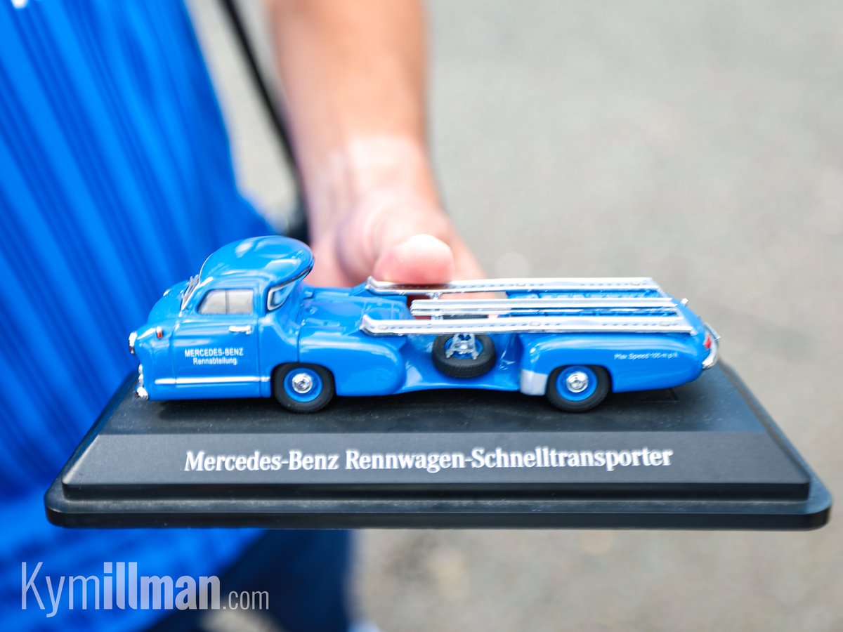 MERCEDES NOT ALPINE

Kimi Antonelli and all of the Mercedes team are wearing a special shirt for the
