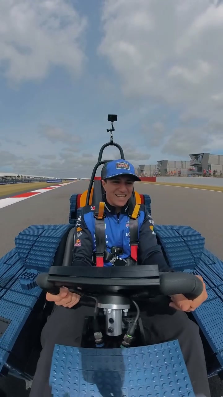 Who put the target on Isack’s Lego cart? 🤭🎯
#F1 #RedBullRacing #BritishGP