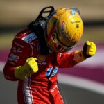 Lewis Hamilton 2026 British GP golden-yellow Ferrari helmet — reference image