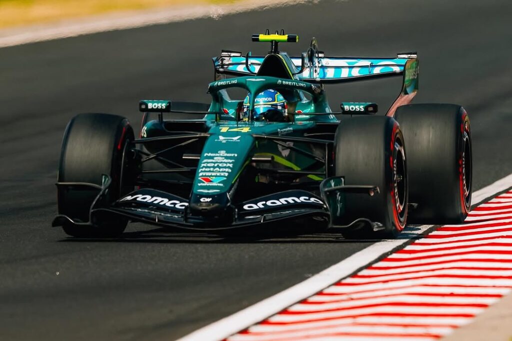 Photo by Fernando Alonso on July 26, 2026. May be an image of racing vehicles, race car and text that says 'BREITLING BOSS BREITLING BREIT ramco BOSS BOS CH roMCC aramco'.