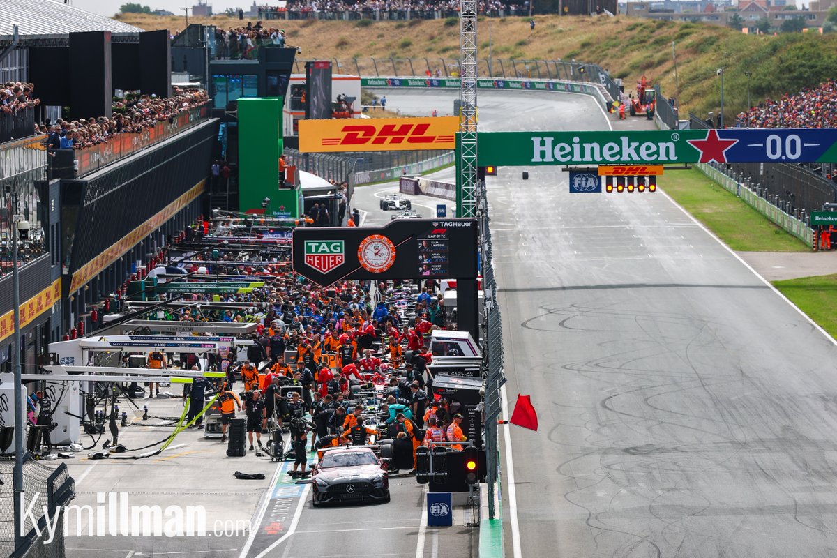 HEARTBREAK AT THE START

Max Verstappen has crashed out on the opening lap of his home race followin
