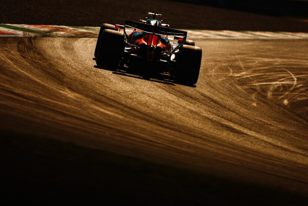 Photo by McLaren Mastercard Formula 1 Team 🧡 on September 04, 2026.