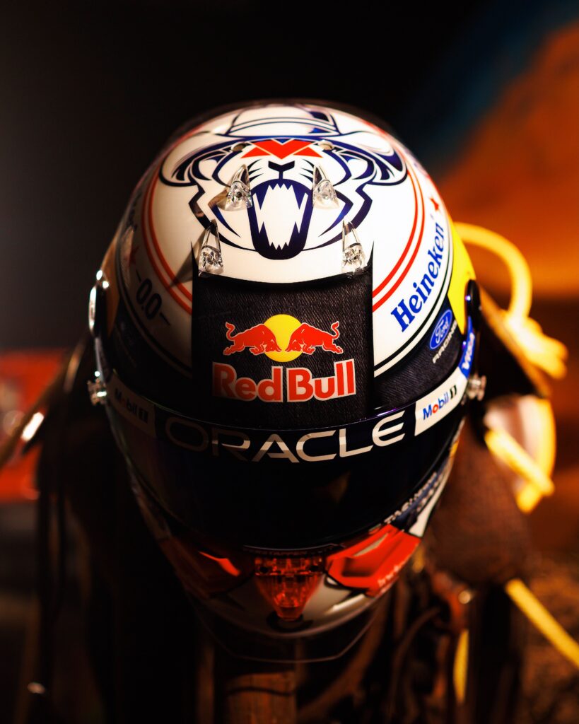 Max Verstappen's special cowboy-themed helmet for the 2026 United States Grand Prix in Austin — photo 2