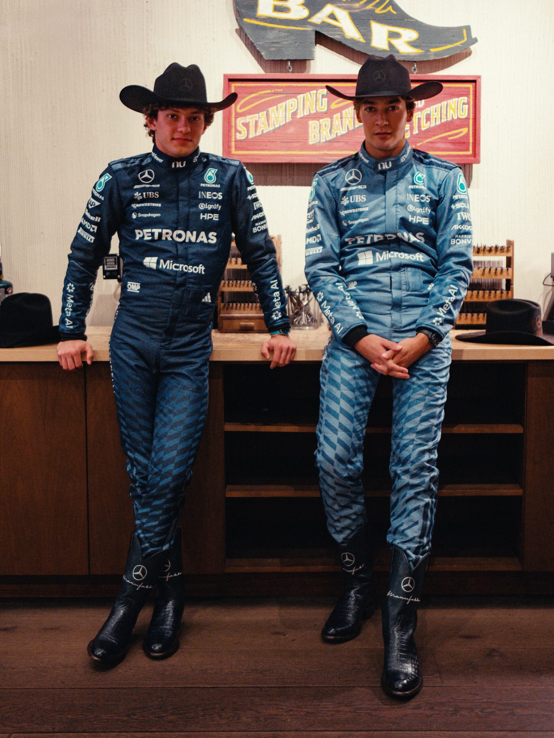 Mercedes reveals bespoke Austin race suits for George Russell and Kimi Antonelli — photo 2
